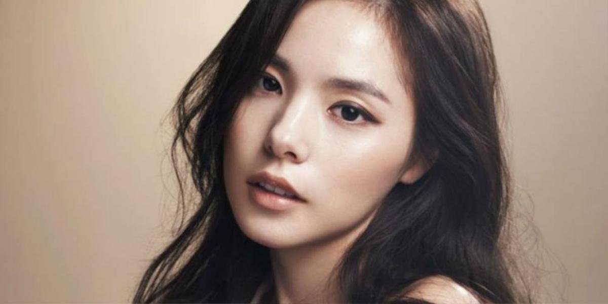 Min Hyo Rin bật mí bí quyết để có lớp trang điểm hoàn hảo cho một buổi sáng bận rộn Ảnh 6