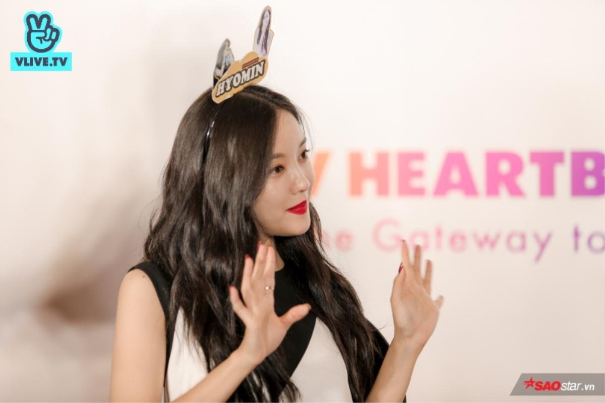 Fansign khó quên của Hyomin: Vừa 'khóc thét' vì Valak đã hạnh phúc 'không nói nên lời' với hàng trăm quả bóng bay từ Queen's Việt Ảnh 9