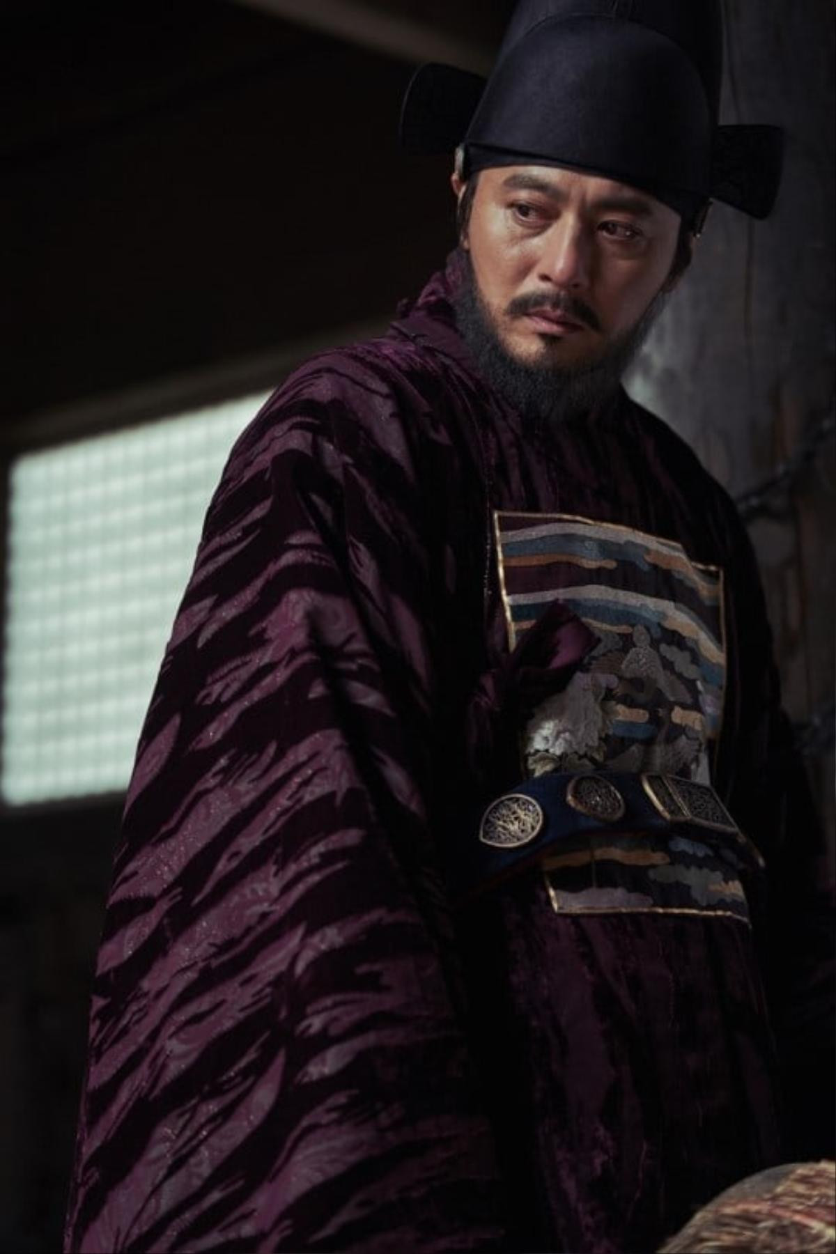 Bộ phim xác sống thời Joseon 'Rampant - Dạ quỷ' của Hyun Bin - Jang Dong Gun tung trailer đẫm máu Ảnh 12