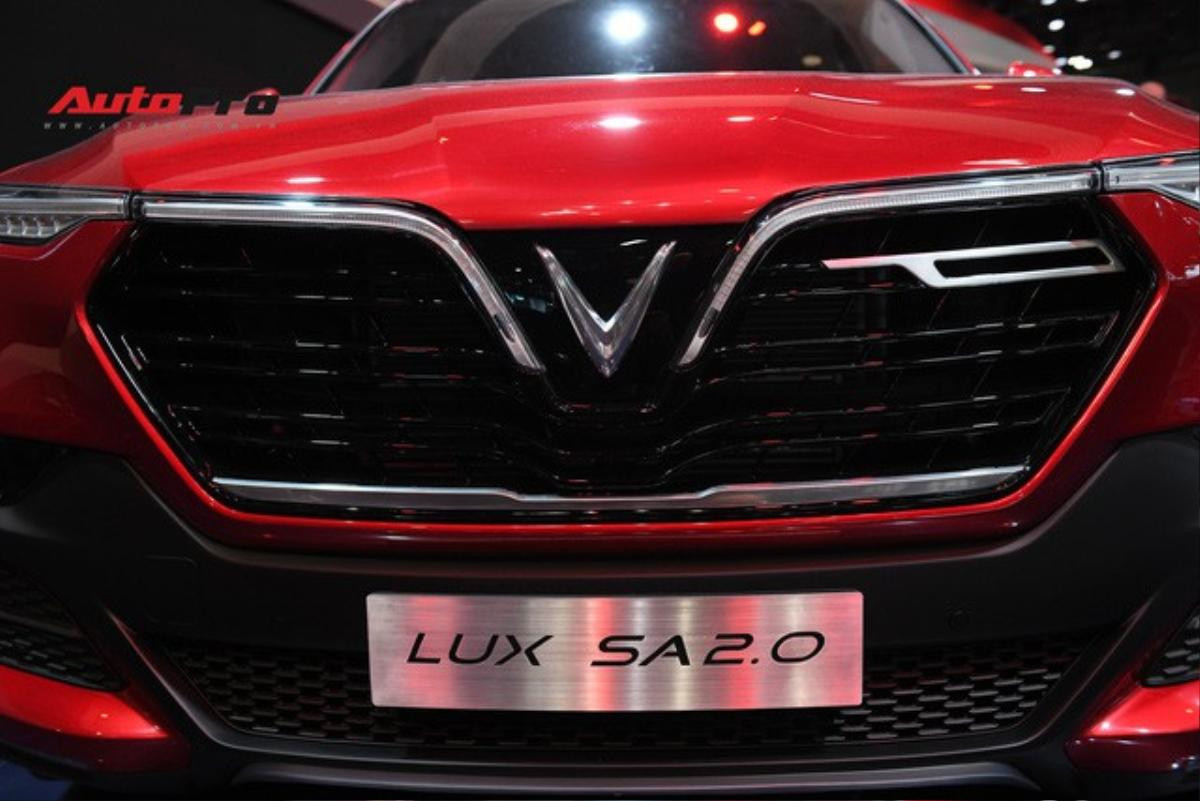 Chi tiết SUV Lux SA2.0 của VinFast vừa được ra mắt tại Paris Motor Show 2018 Ảnh 3