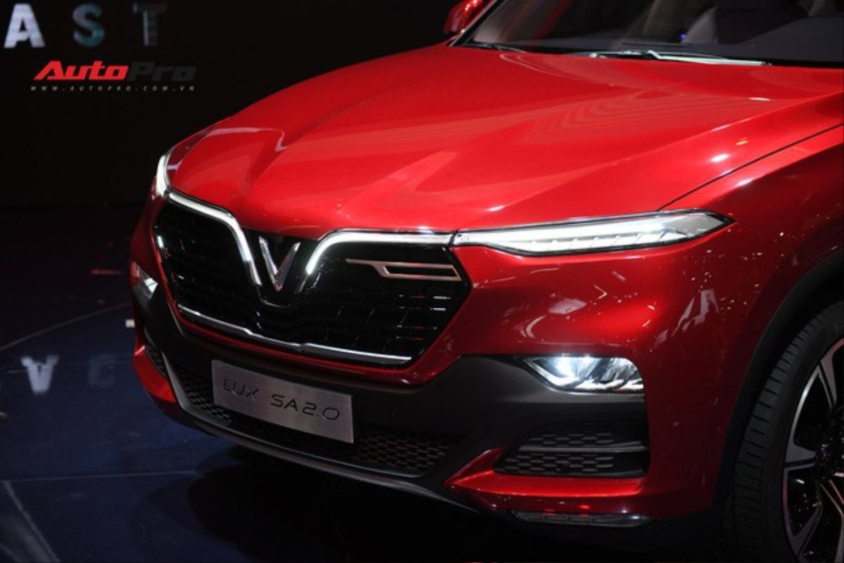 Chi tiết SUV Lux SA2.0 của VinFast vừa được ra mắt tại Paris Motor Show 2018 Ảnh 4