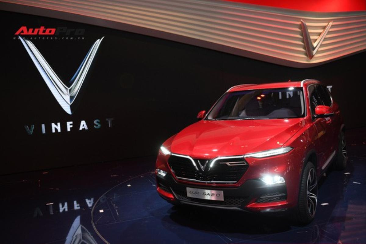 Chi tiết SUV Lux SA2.0 của VinFast vừa được ra mắt tại Paris Motor Show 2018 Ảnh 1