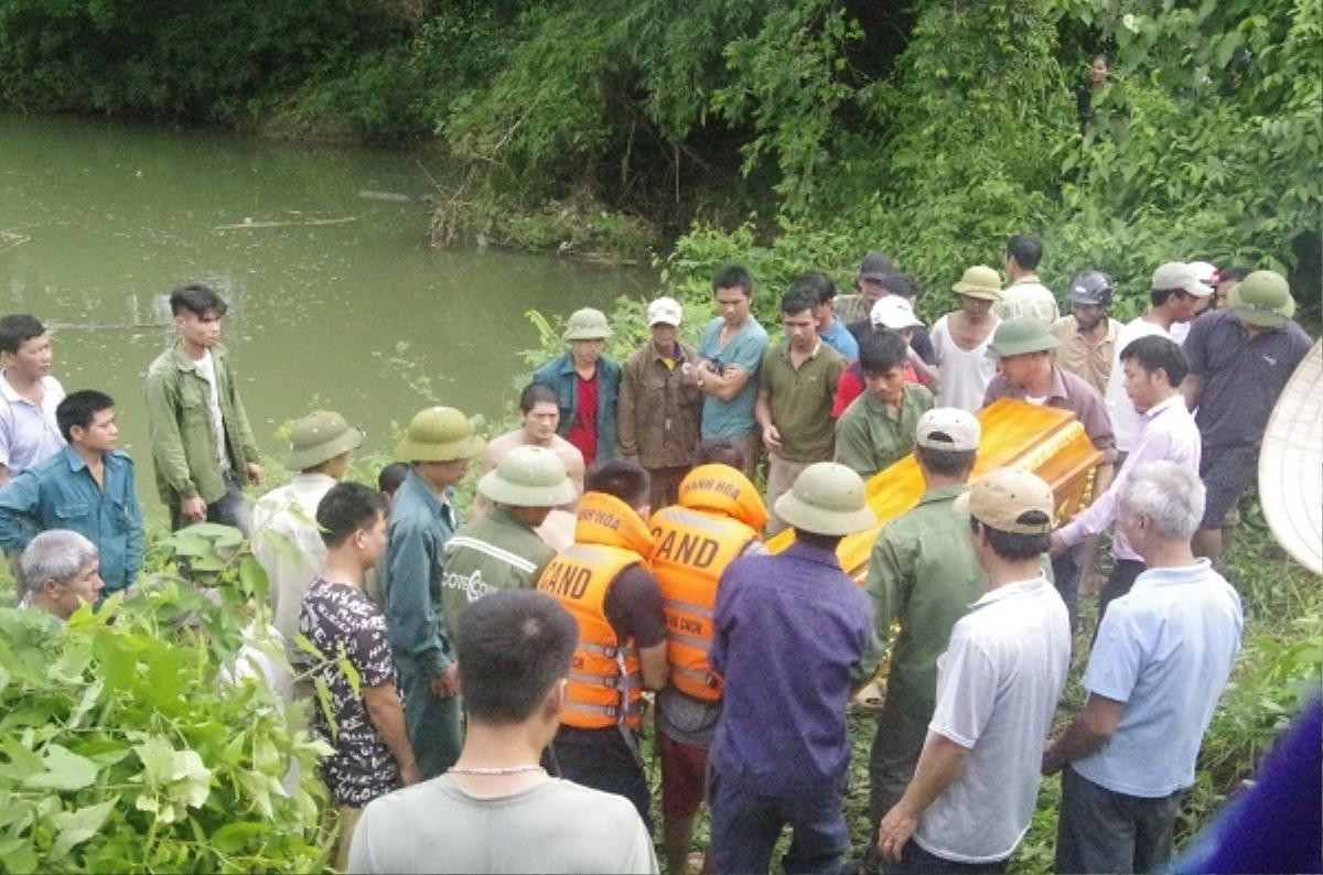 Lặn xuống sông lúc đánh cá, nam thanh niên đuối nước tử vong Ảnh 1