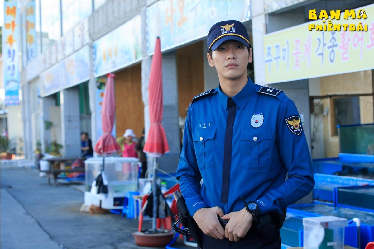 Ma Dong Seok và chàng si tình Kim Young-Kwang 'Ngày em đẹp nhất' dở khóc dở cười khi gặp 'bạn ma phiền toái' Ảnh 3