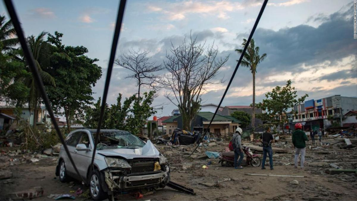 Thảm họa động đất và sóng thần ở Indonesia: 'Ngày nào chúng tôi cũng tìm thấy thêm các thi thể, mùi nồng nặc khắp nơi' Ảnh 4