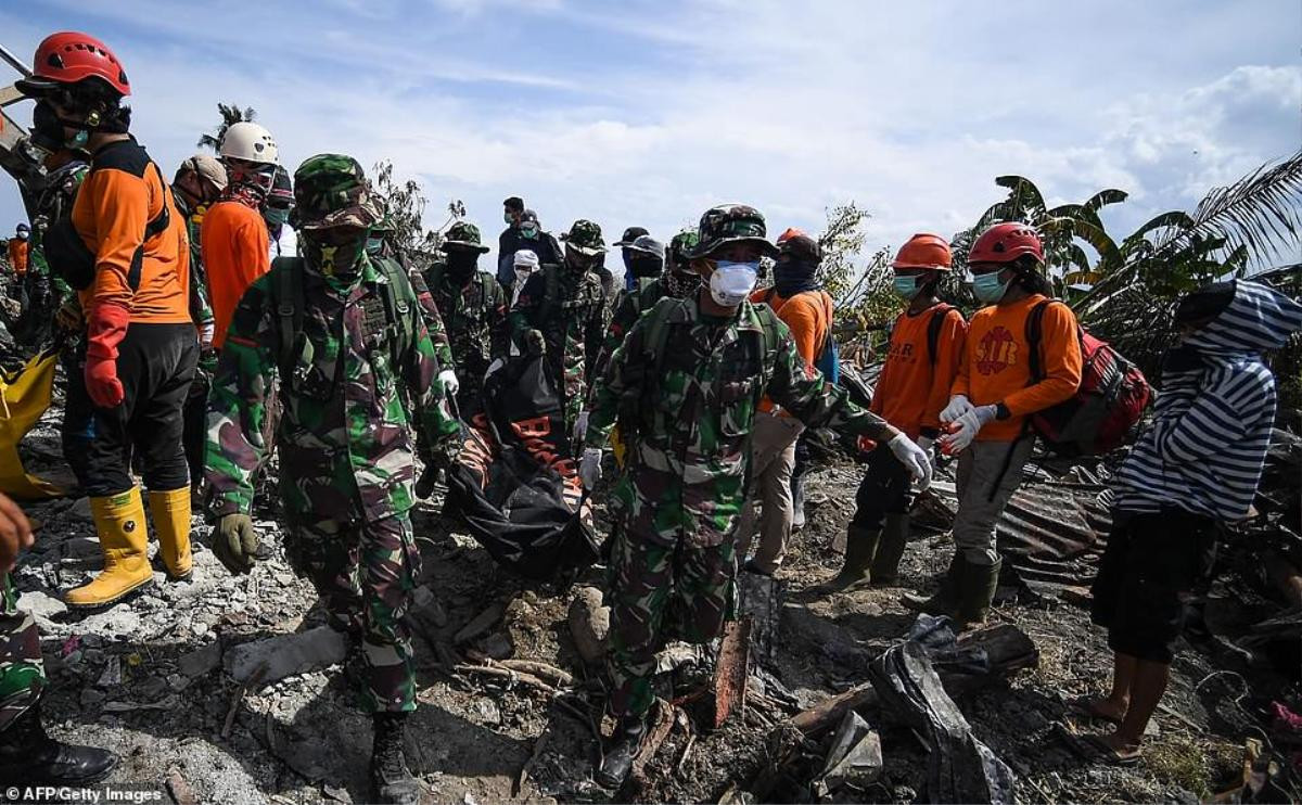 Sau thiên tai kép, hai ngôi làng ở Indonesia bị xóa sổ khỏi hành tinh Ảnh 10