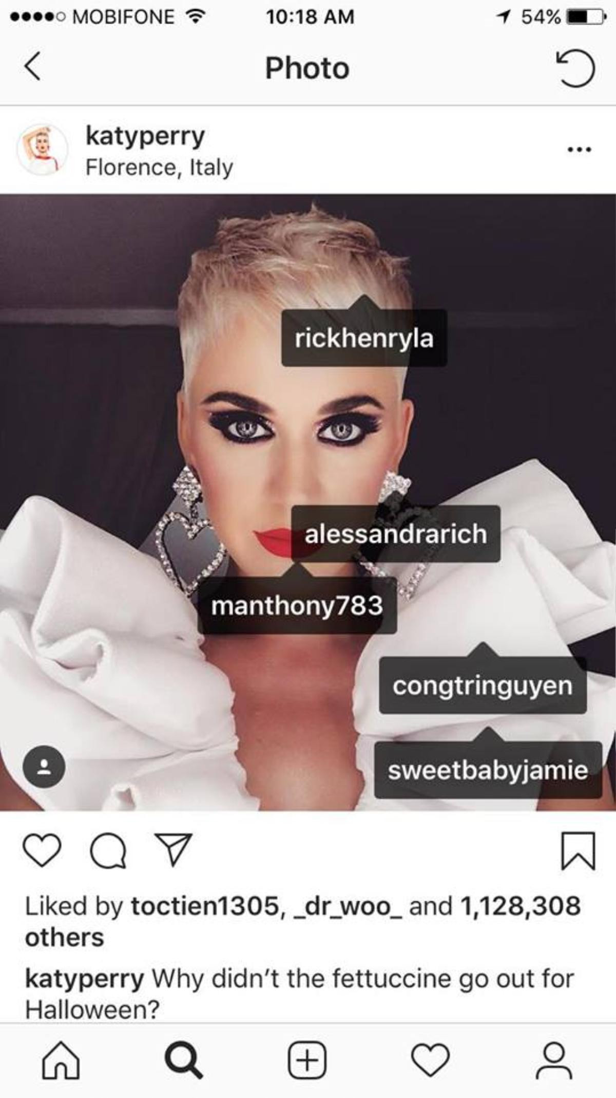 Katy Perry 'tự sướng' trong thiết kế của NTK Công Trí trên Instagram Ảnh 7