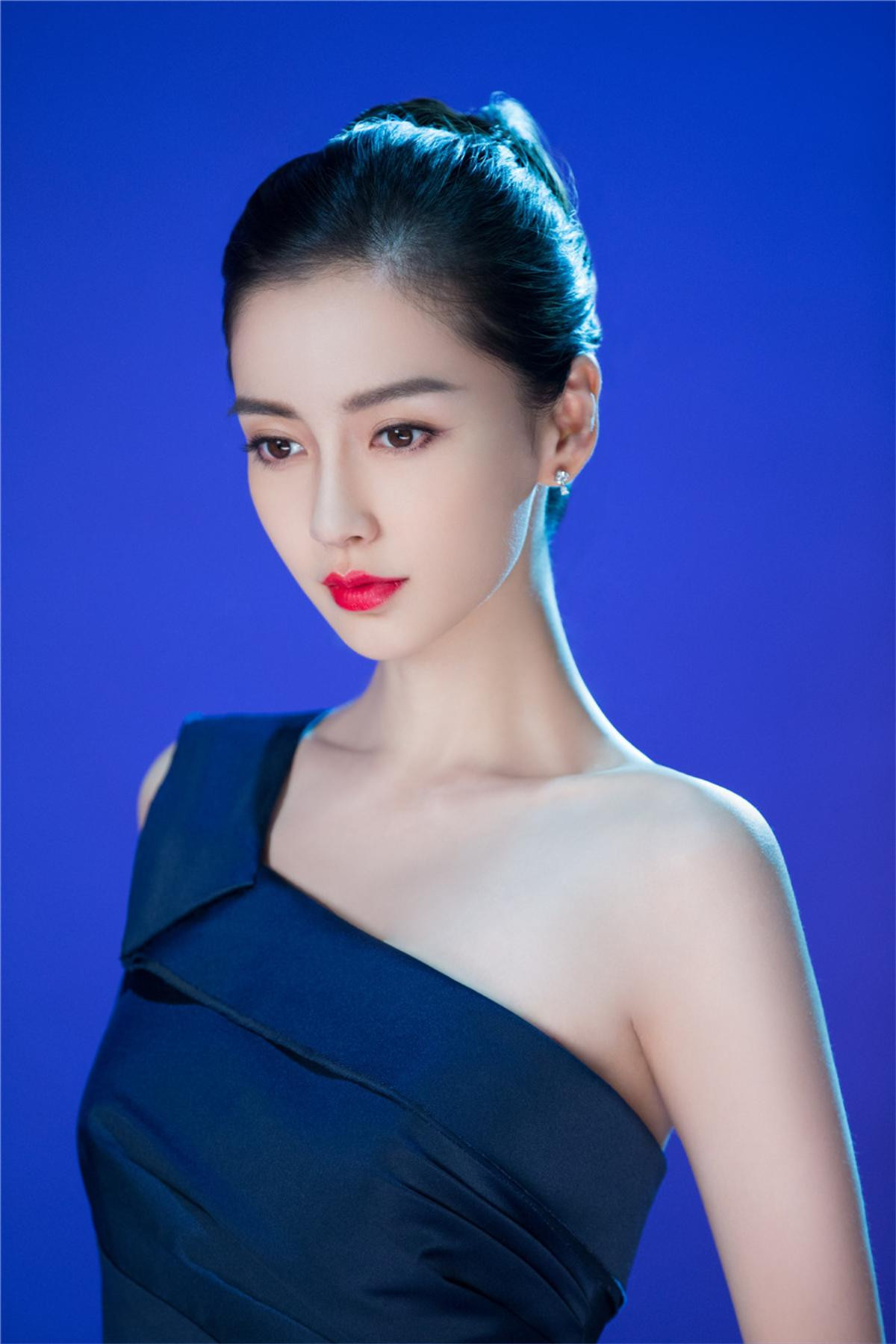 Sau Quan Hiểu Đồng đến lượt Angelababy được cho rằng sẽ trở thành 'Nữ thần Kim Ưng' của năm nay Ảnh 6