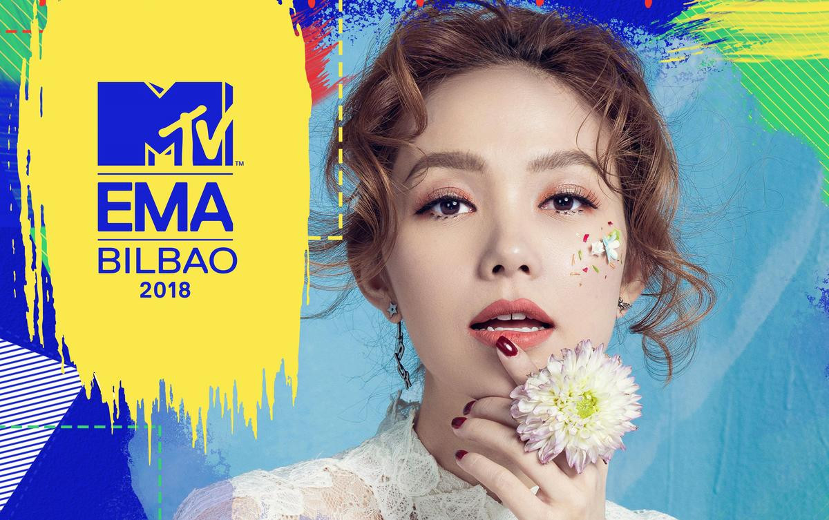 'Soi' sức nóng trên mạng xã hội của đại diện làng giải trí Việt tại MTV EMA 2018 Minh Hằng Ảnh 1