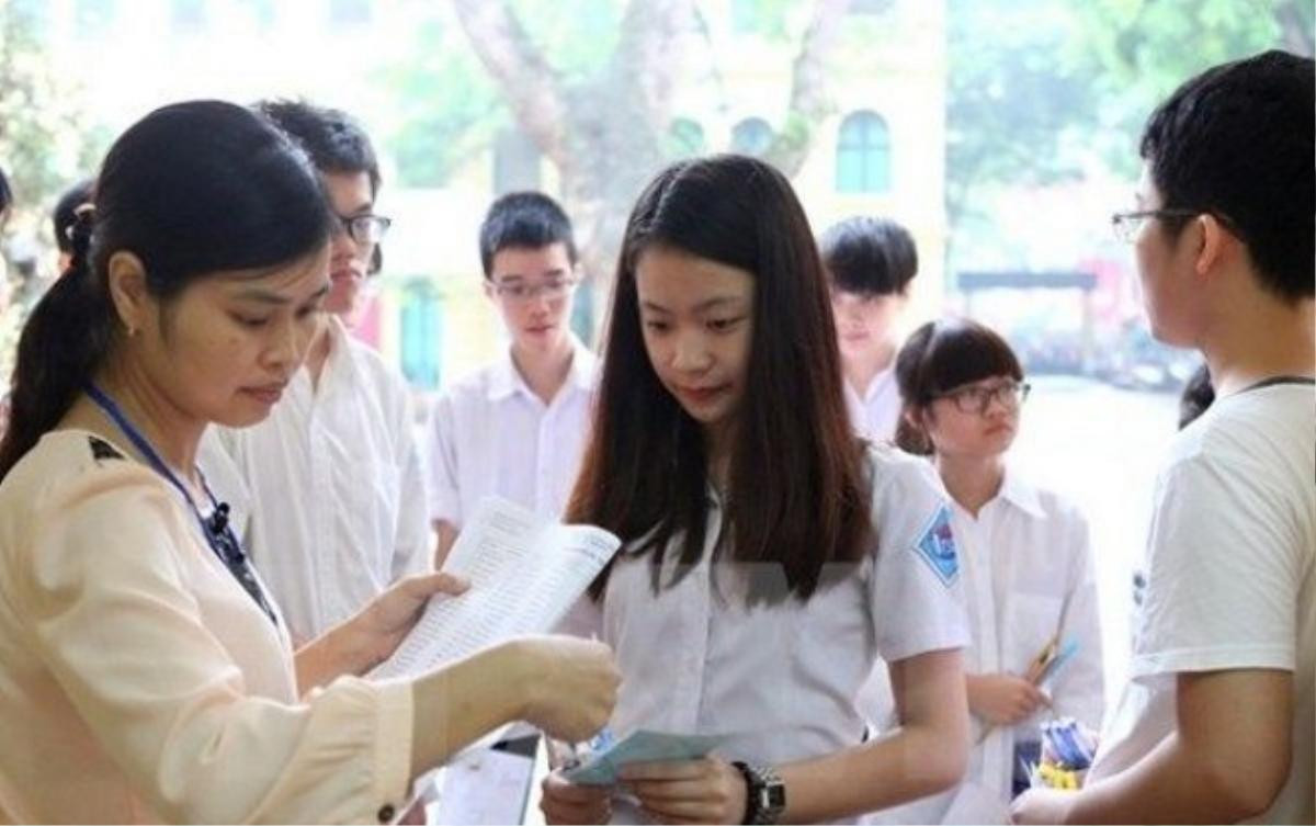 Hà Nội sắp công bố đề tham khảo thi vào lớp 10 năm học 2019-2020 Ảnh 1