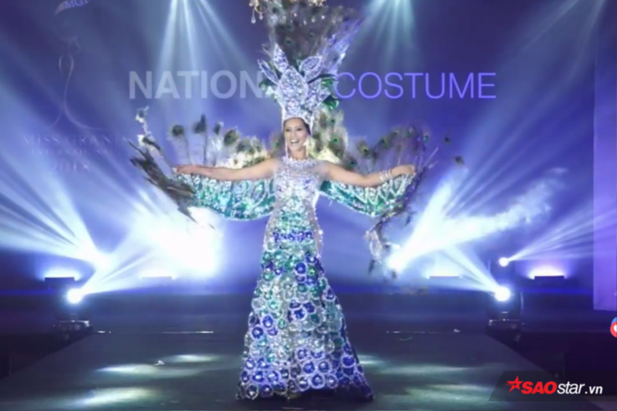 Tự hào với bình luận của fan quốc tế dành cho Bùi Phương Nga tại Miss Grand International 2018: 'Việt Nam nhất định chiến thắng!' Ảnh 10