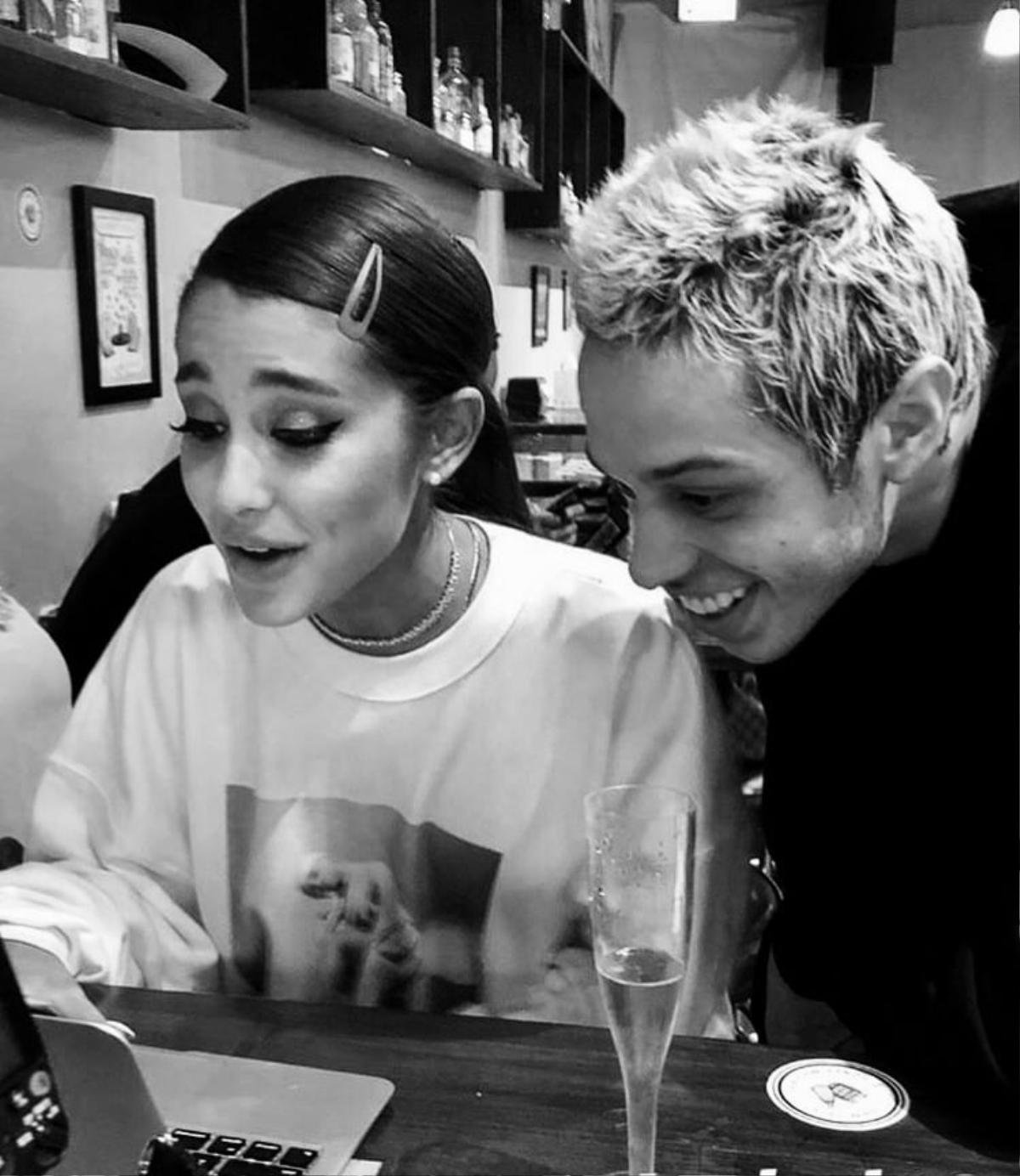 Chấn động: Cặp đôi Ariana Grande và Pete Davidson 'đường ai nấy đi' sau 5 tháng đính hôn! Ảnh 3