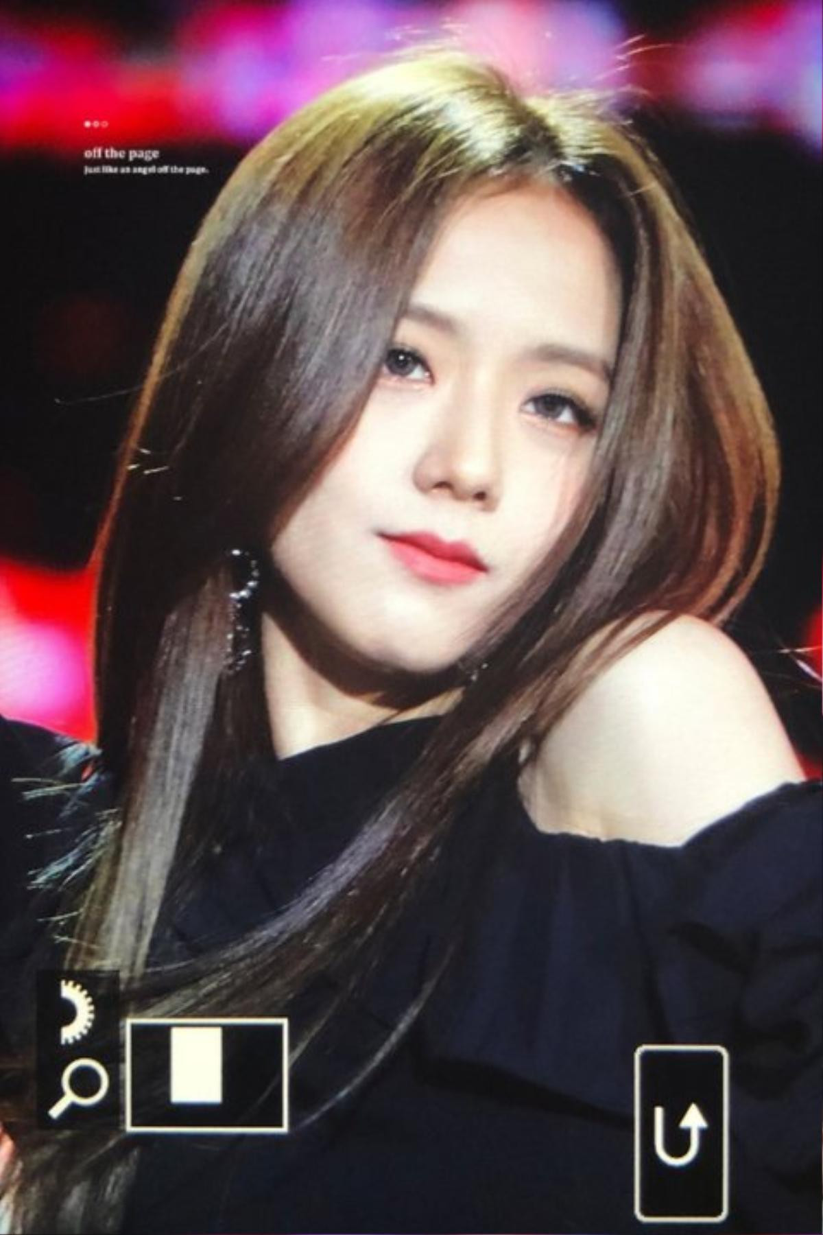 Vẻ gợi cảm bùng nổ của Jisoo (Blackpink) lấn át dàn sao Hàn trong lễ hội âm nhạc Ảnh 3