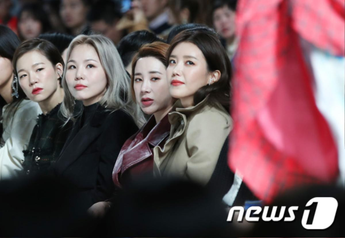 Hera Seoul Fashion Week: Sao nhí 'Vườn sao băng' bảnh bao bên Sung Hoon và loạt nghệ sĩ đình đám Ảnh 39