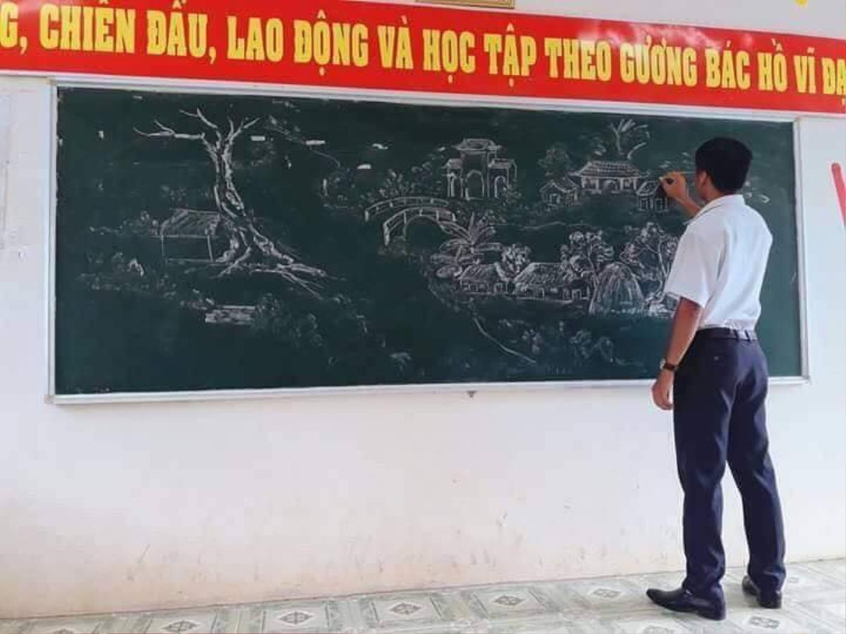 Loạt ảnh chiếc bảng lớp học được thầy giáo hô biến thành tác phẩm tranh phong thủy đẹp đến nỗi khiến học sinh muốn 'rụng tim' Ảnh 1