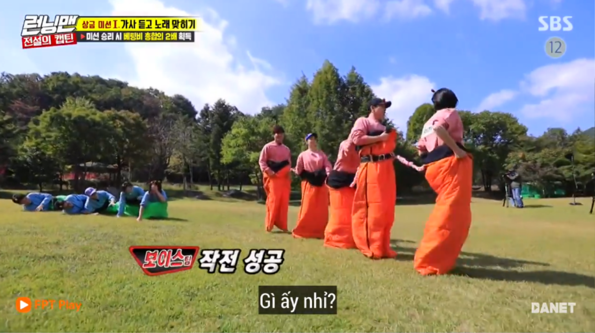 Running Man tập 422: Se Chan bị bỏ rơi, Kwang Soo - So Min tranh nhau chức đội trưởng Ảnh 15