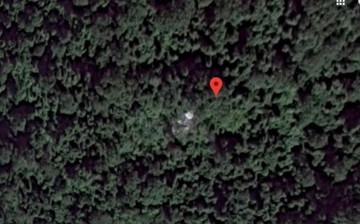 Phát hiện thân máy bay MH370 trong rừng rậm Campuchia qua hình ảnh từ Google Maps Ảnh 2