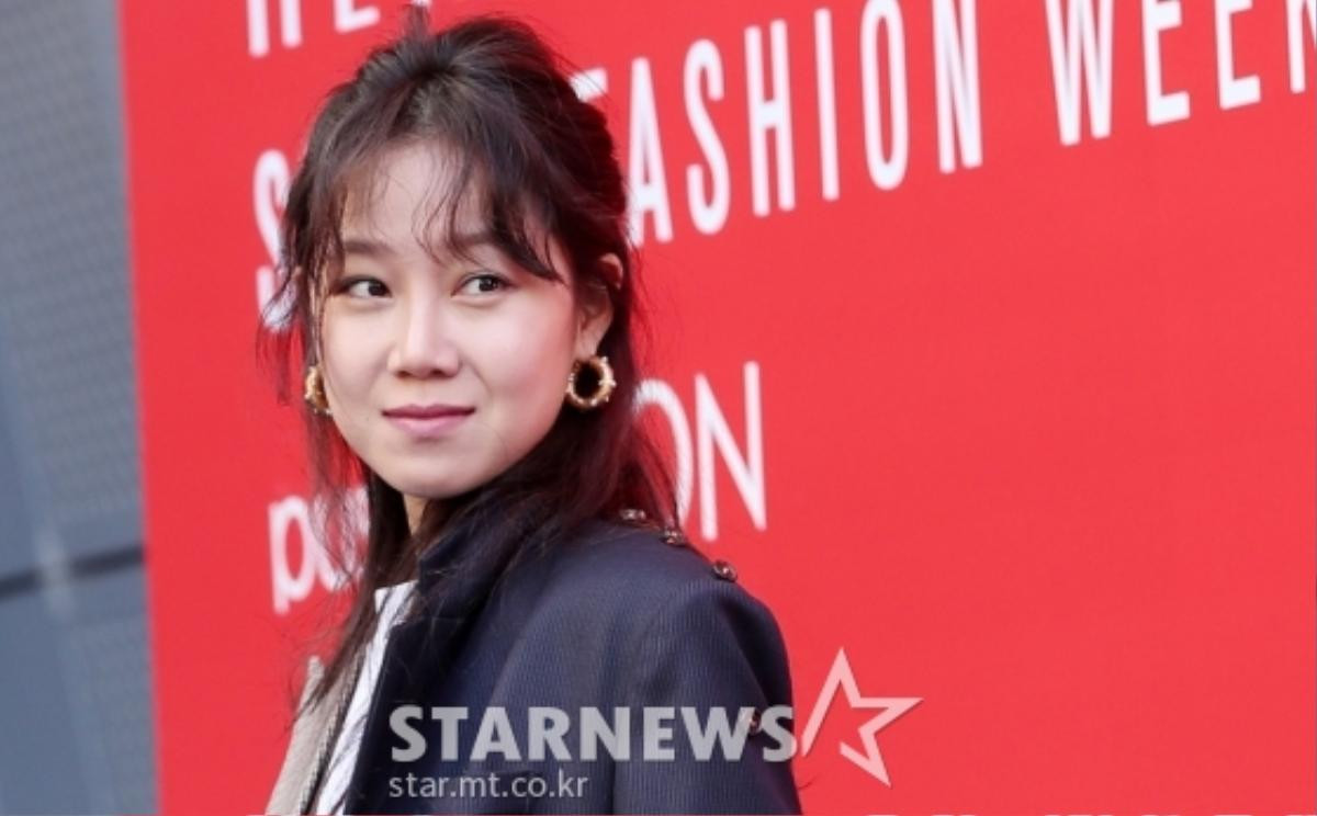 'Chị đại' Gong Hyo Jin cùng Ji Yeon, Hyomin và Qri của T-ara tham dự 'Hera Seoul Fashion Week' ngày 2 Ảnh 5