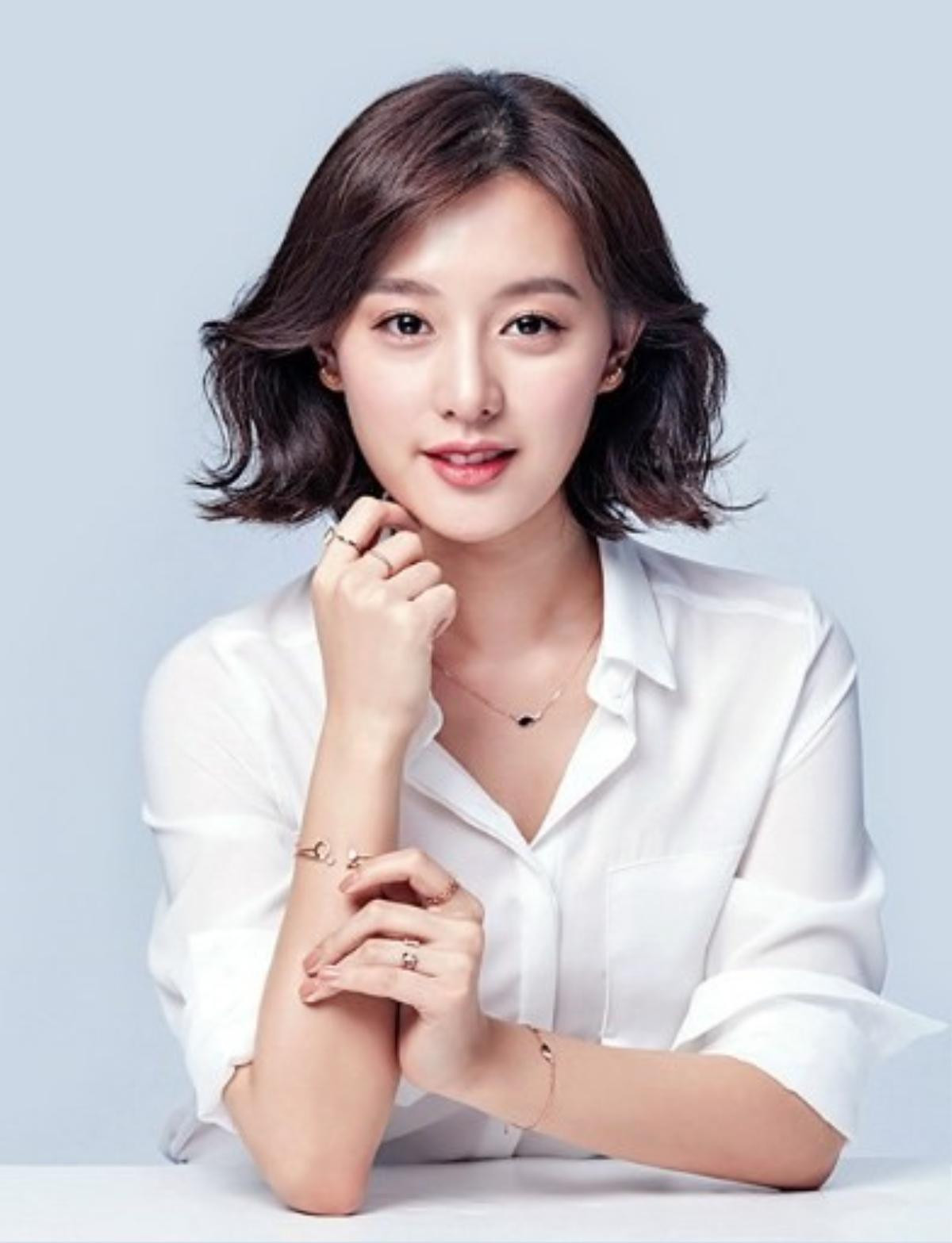 'Trung Úy' Kim Ji Won tỏa sáng rực rỡ ở tuổi 26 và hành trình 10 năm khẳng định tên tuổi Ảnh 2