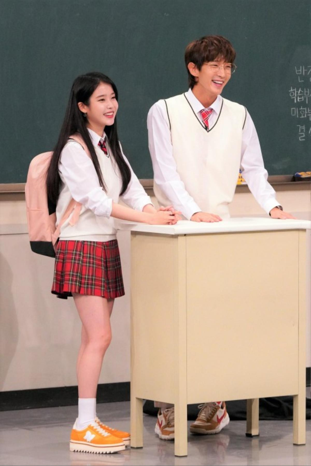 Lee Jun Ki tiết lộ lý do tham gia 'Knowing Brothers' cùng IU Ảnh 2