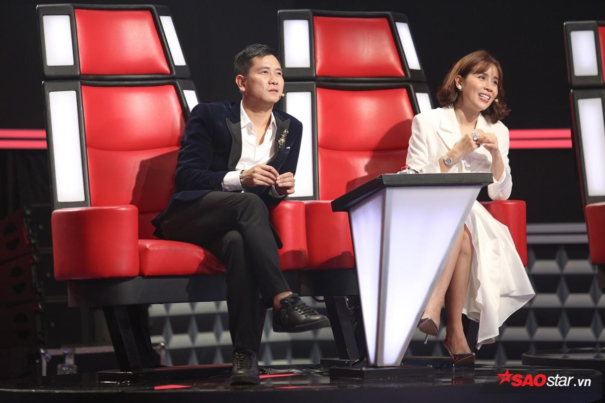 Duy nhất trong lịch sử The Voice Kids: Khán giả nhí lên sân khấu trình diễn lấp chỗ trống chinh phục cả 6 HLV Ảnh 8