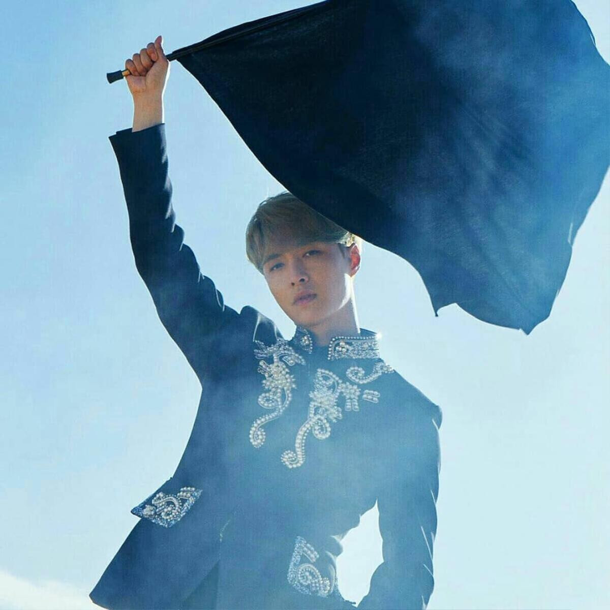 Solo album “NAMANANA” của Lay (EXO) dẫn đầu hàng loạt các BXH iTunes trên thế giới chỉ sau 2 ngày phát hành! Ảnh 1