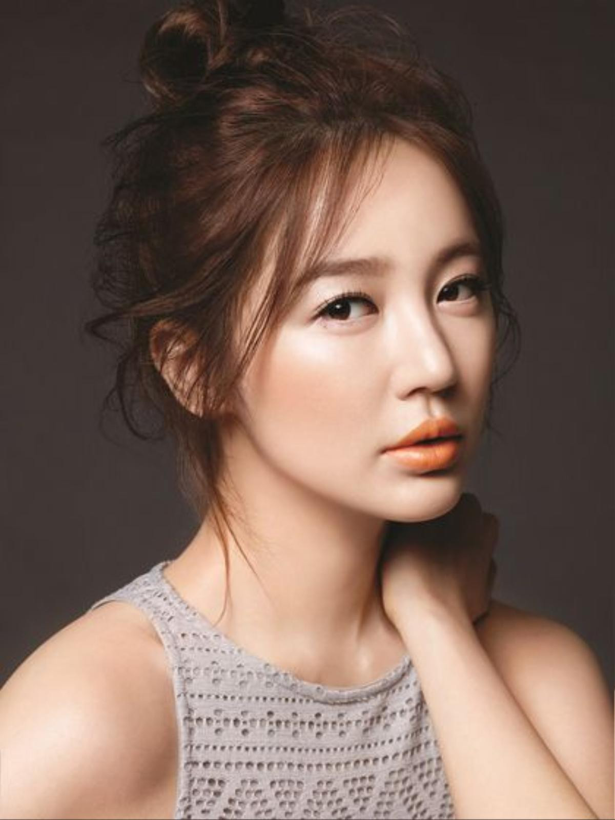 Yoon Eun Hye thủ vai ngôi sao hàng đầu nhưng thiếu hụt kinh nghiệm yêu đương trong 'Love Alert' Ảnh 4