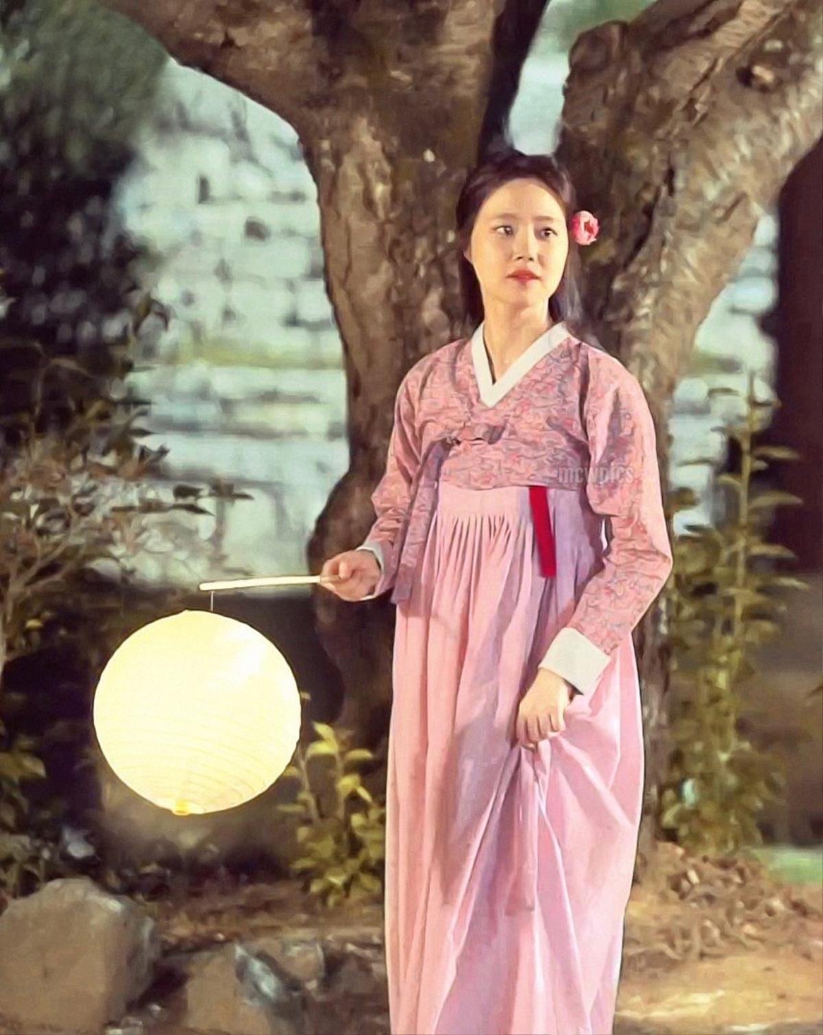 'Mama Fairy And The Woodcutter': Moon Chae Won trẻ trung với kiểu tóc mới và loạt ảnh hậu trường cùng Yoon Hyun Min Ảnh 3