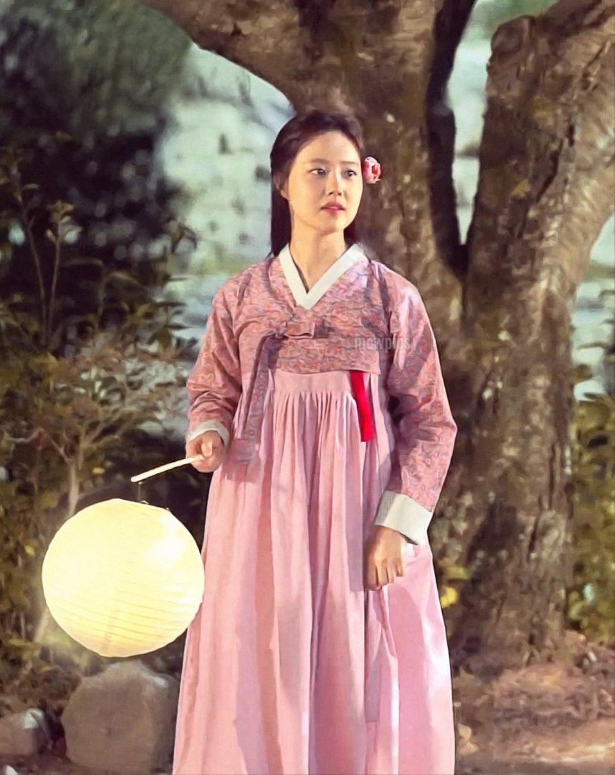 'Mama Fairy And The Woodcutter': Moon Chae Won trẻ trung với kiểu tóc mới và loạt ảnh hậu trường cùng Yoon Hyun Min Ảnh 4