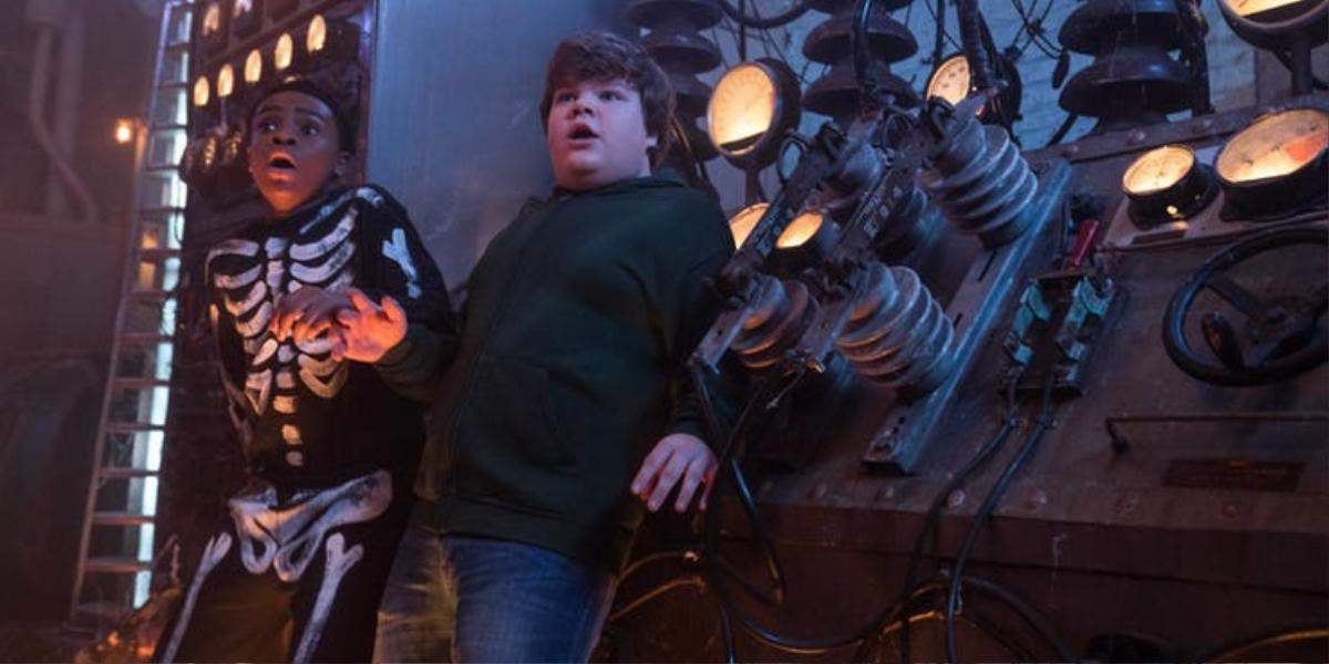 'Goosebumps 2: Haunted Halloween': Kém hấp dẫn so với phần đầu nhưng vẫn đủ giải trí đối với khán giả nhỏ tuổi Ảnh 4