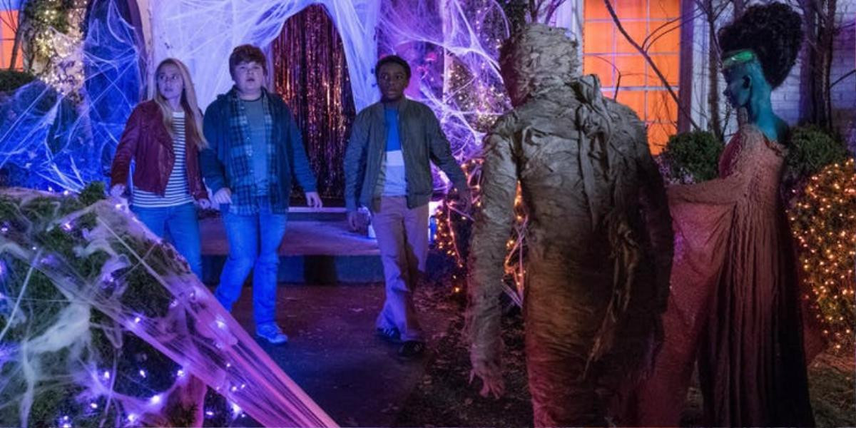 'Goosebumps 2: Haunted Halloween': Kém hấp dẫn so với phần đầu nhưng vẫn đủ giải trí đối với khán giả nhỏ tuổi Ảnh 3