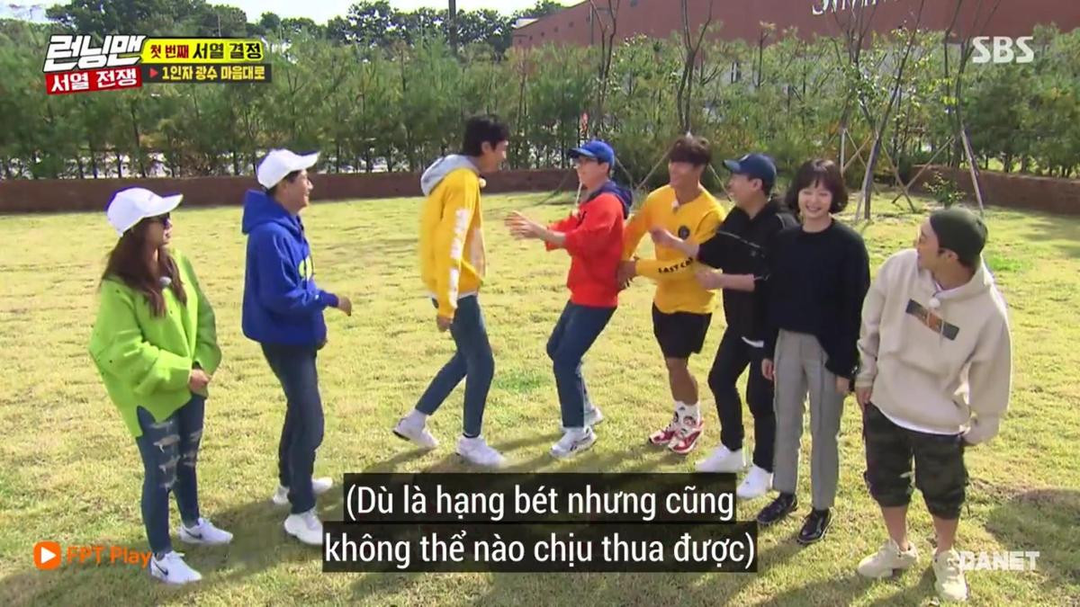 Running Man tập 423: Jong Kook hóa em út, Kwang Soo trở thành 'đại ca' chỉ đạo cả team Ảnh 7