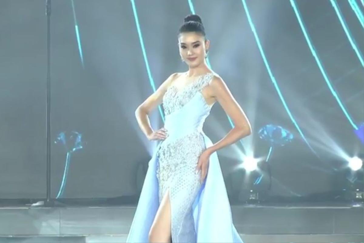 CLIP: Phương Nga trình diễn váy dạ hội quá đẹp mắt và cuốn hút tại Bán kết Miss Grand International 2018 Ảnh 6