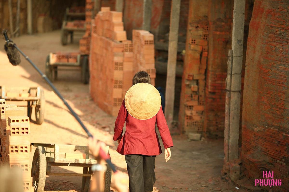 'Chị áo tím' Ngô Thanh Vân tung teaser 'Hai Phượng' đầy cảnh hành động mãn nhãn, 'đả nữ' chính thức trở lại Ảnh 9