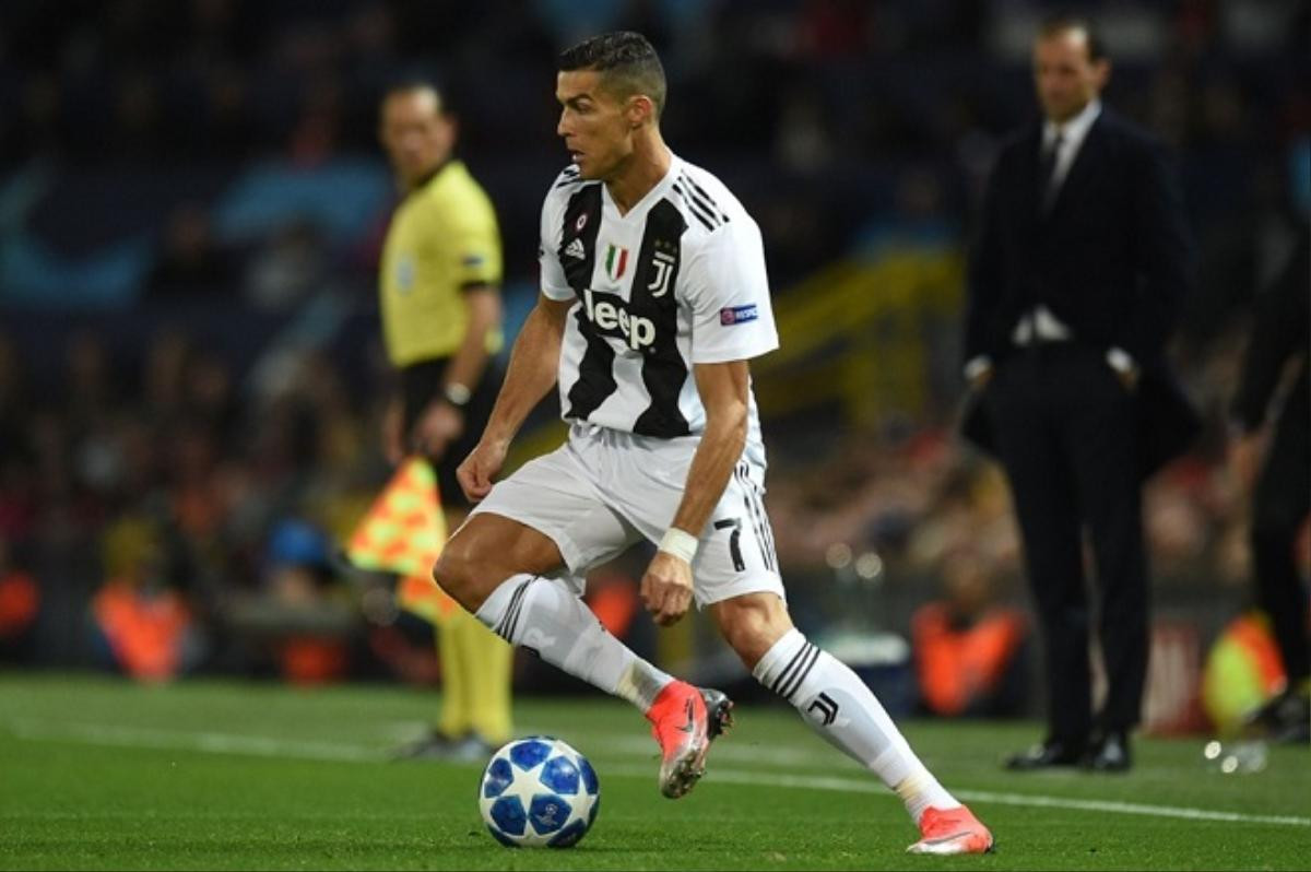 Ronaldo và Juventus dễ dàng đánh bại M.U Ảnh 2