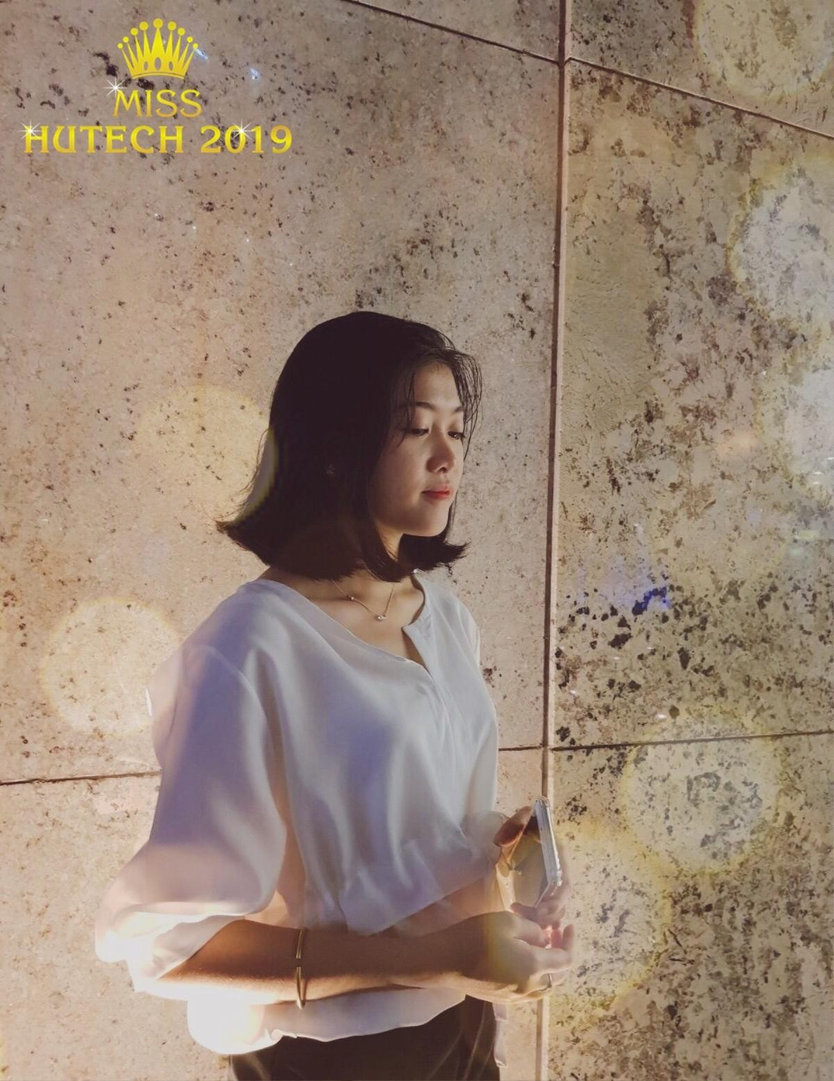 Lộ diện những thí sinh có nhan sắc cực ấn tượng ở vòng loại cuộc thi Miss Hutech 2019 Ảnh 4