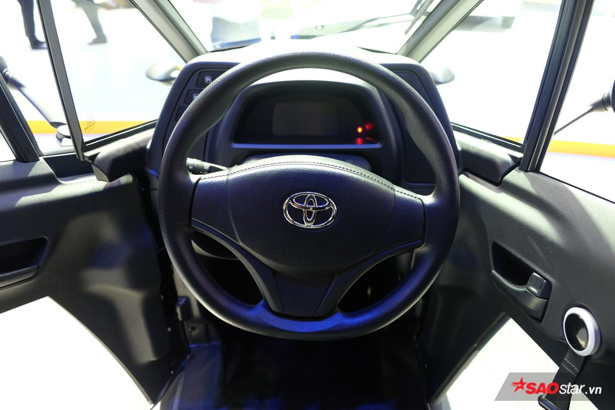 Cận cảnh xe điện Toyota i-ROAD 3 bánh độc đáo tại Vietnam Motor Show 2018 Ảnh 8