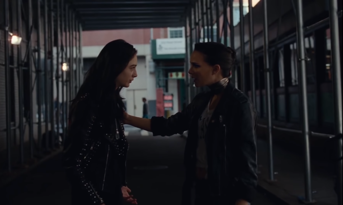 'Thiên nga đen' Natalie Portman hoá ngôi sao nhạc pop trong trailer 'Vox Lux' Ảnh 3