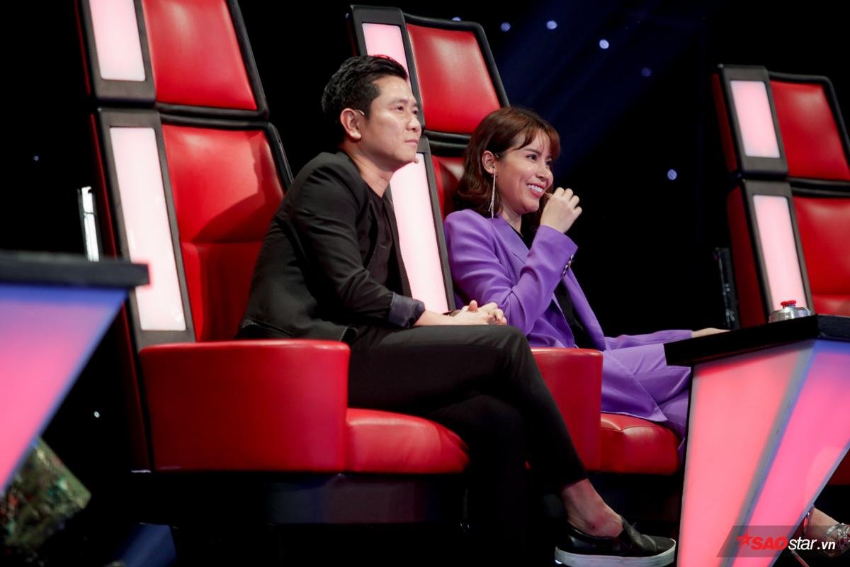 'Cặp đôi vàng' Đông Nhi - Ông Cao Thắng cùng Dương Triệu Vũ trợ sức dàn tài năng nhí The Voice Kids 2018 Ảnh 4