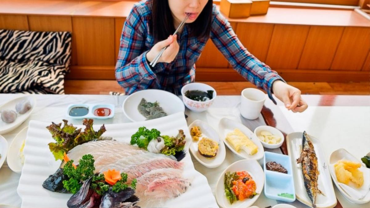 Trào lưu MXH gây sốt Mukbang có gì đặc biệt mà lại sắp bị hạn chế ở Hàn Quốc? Ảnh 1