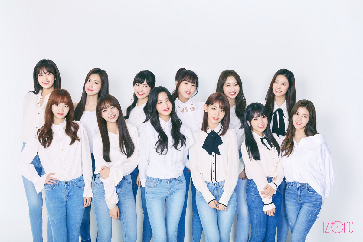 Tân binh IZ*ONE chính thức debut với 'La Vie en Rose' và đã có thành tích đầu tiên! Ảnh 1