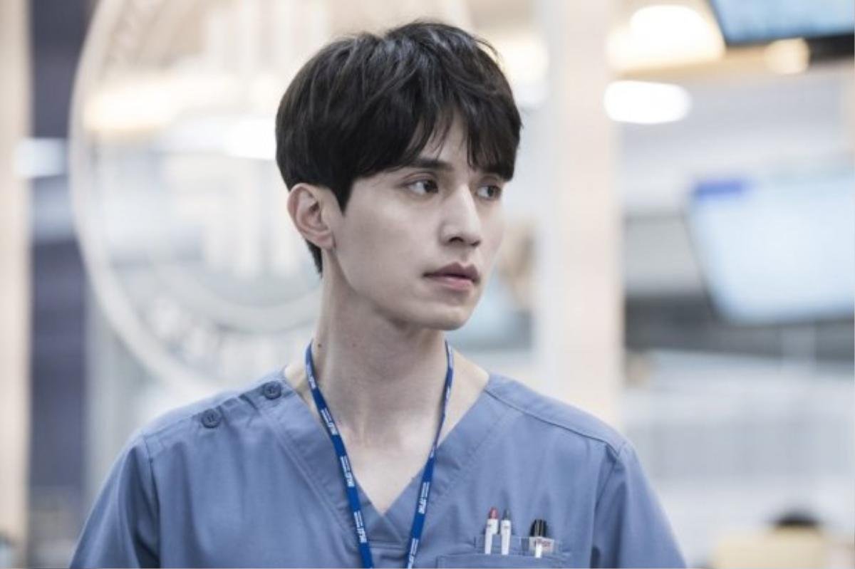 Lee Dong Wook: Chàng 'thần chết' vô duyên với tình yêu! Ảnh 10