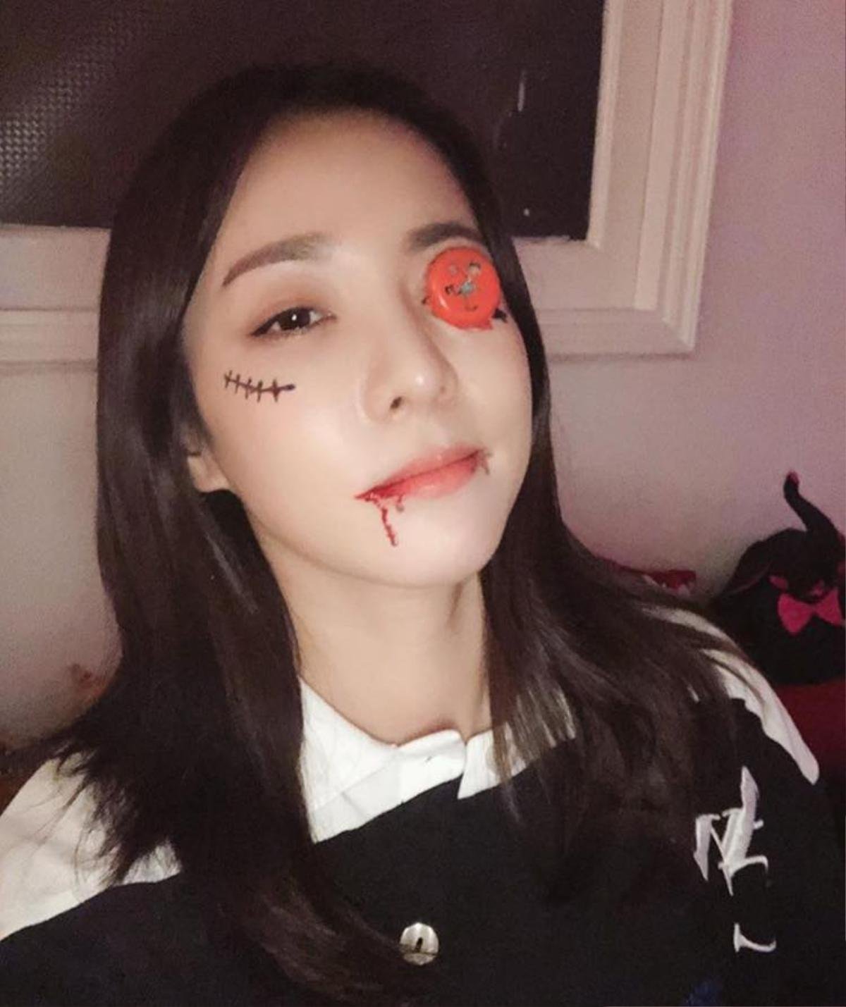 Gục ngã trước những 'dã quỷ' làng Kbiz mùa Halloween Ảnh 6