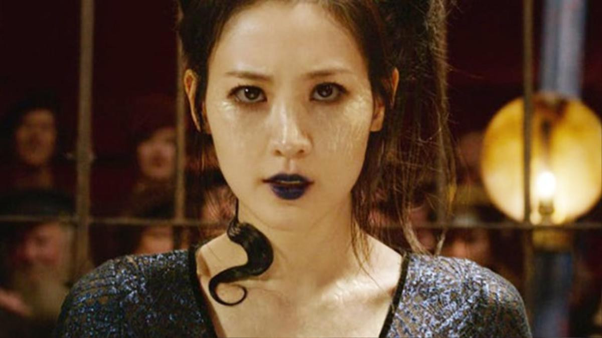 Claudia Kim nói gì về vai 'nữ rắn chúa' Nagini trong 'Fantastic Beasts: The Crimes of Grindelwald'? Ảnh 4