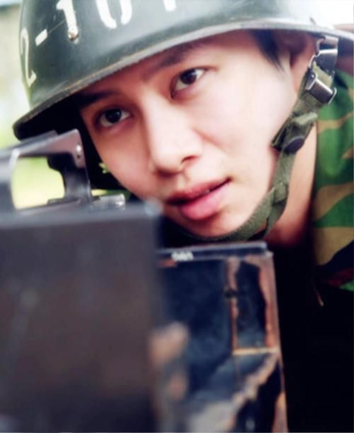 Lee Seung Gi tiết lộ rằng Heechul (Super Junior) rất nổi tiếng trong quân đội Ảnh 2