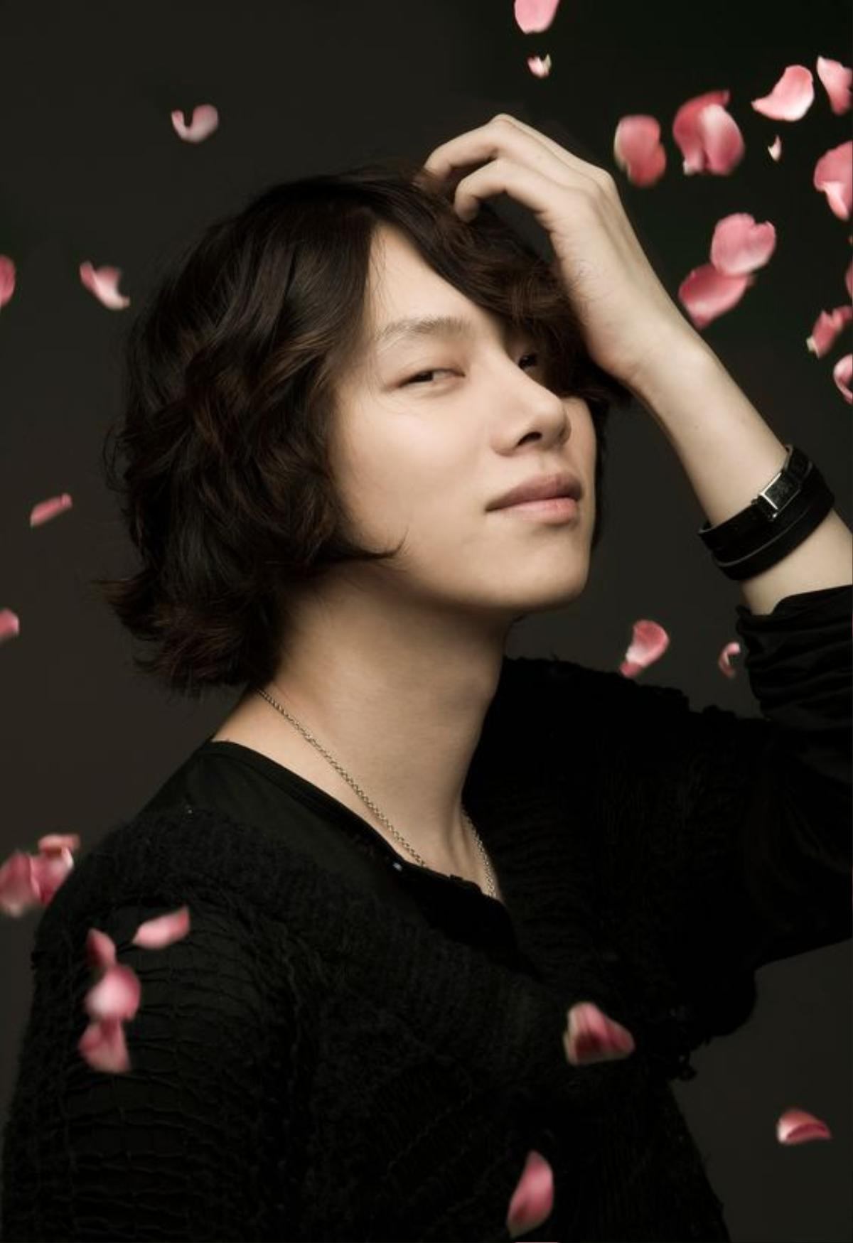 Lee Seung Gi tiết lộ rằng Heechul (Super Junior) rất nổi tiếng trong quân đội Ảnh 13