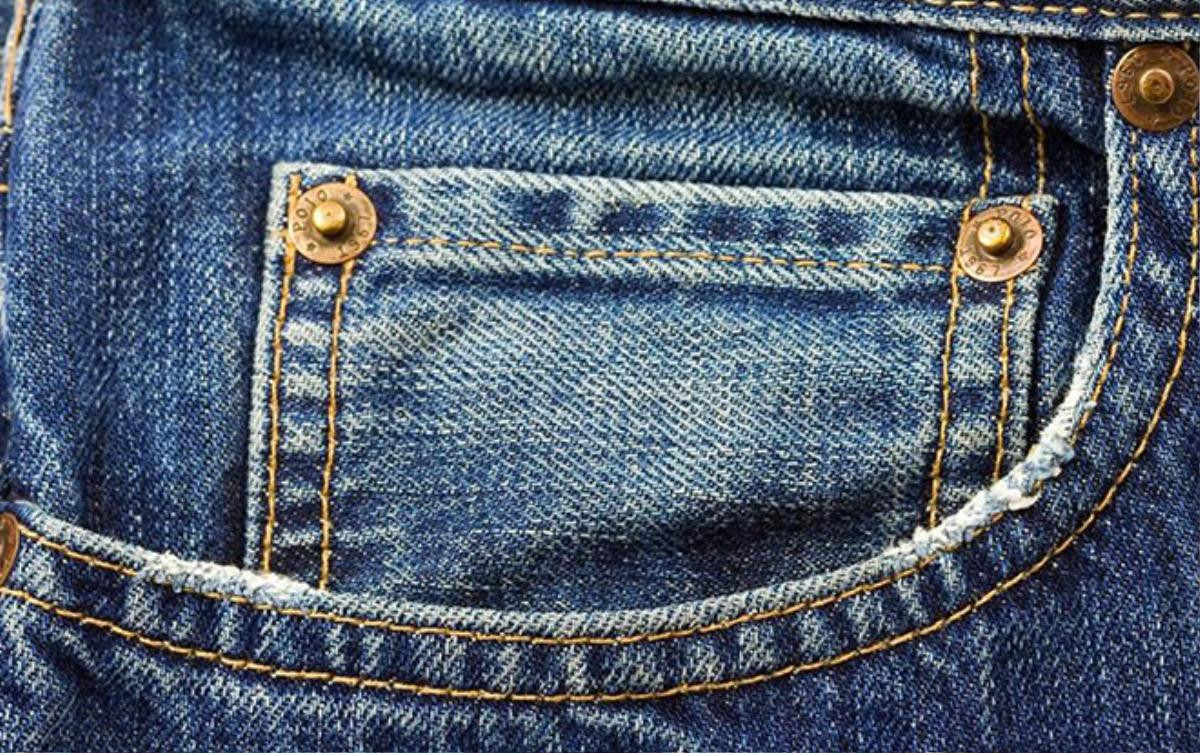 Ngày nào cũng mặc quần jeans nhưng giờ tôi mới biết chiếc túi nhỏ ở phía trước dùng để làm gì Ảnh 1