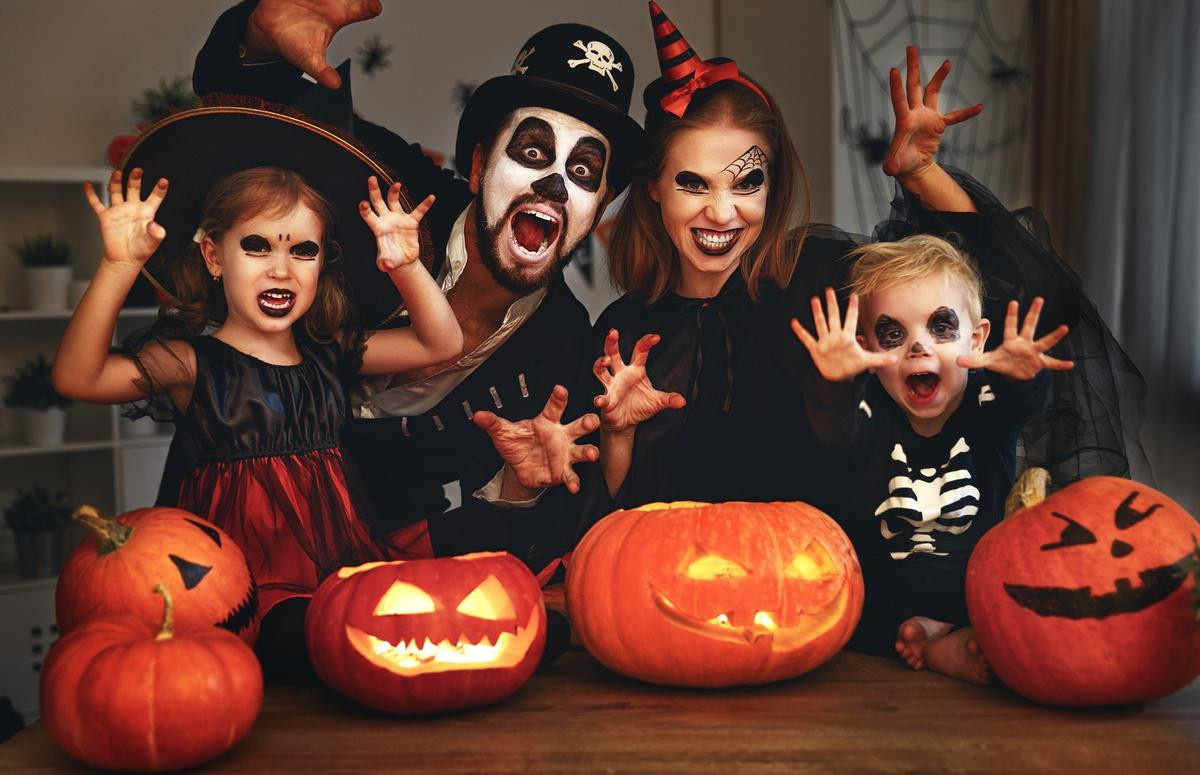 Nói về độ chơi trong đêm Halloween, ở Vbiz chẳng ai qua mặt được vợ chồng Tăng Thanh Hà Ảnh 1