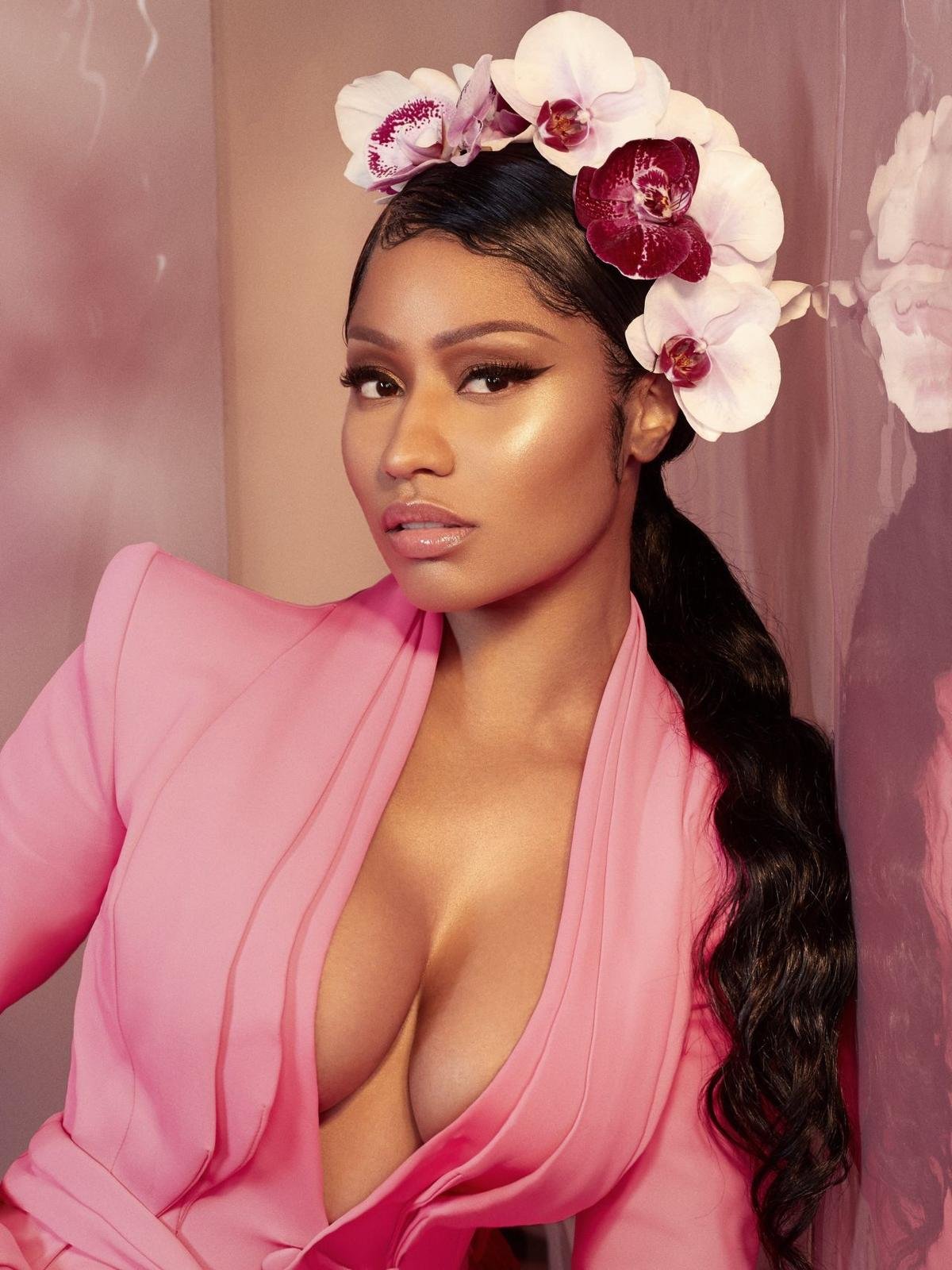 Cầu nối hữu nghị, hàn gắn tình chị em tan vỡ giữa Nicki Minaj và Cardi B - xin gọi tên Madonna! Ảnh 4