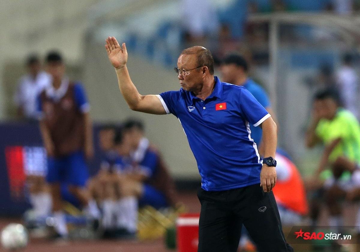 'Phù thủy' Park Hang Seo và 'những chiếc mặt nạ' AFF Cup 2018 cho ĐTVN Ảnh 3